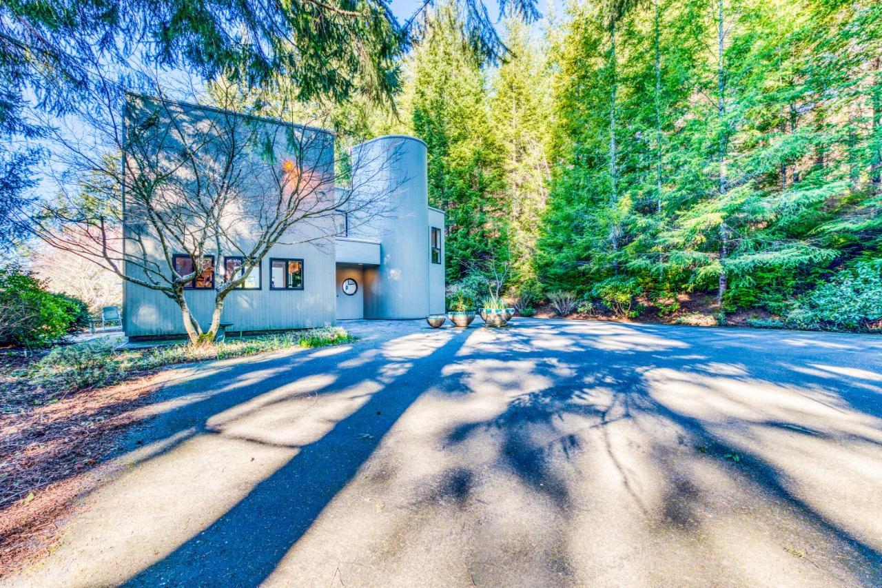 Forest Ridge Retreat Coos Bay Exterior photo