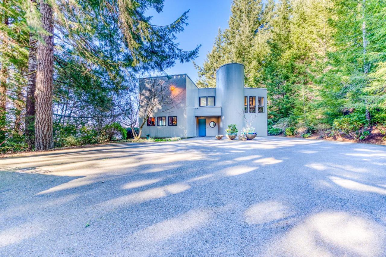 Forest Ridge Retreat Coos Bay Exterior photo