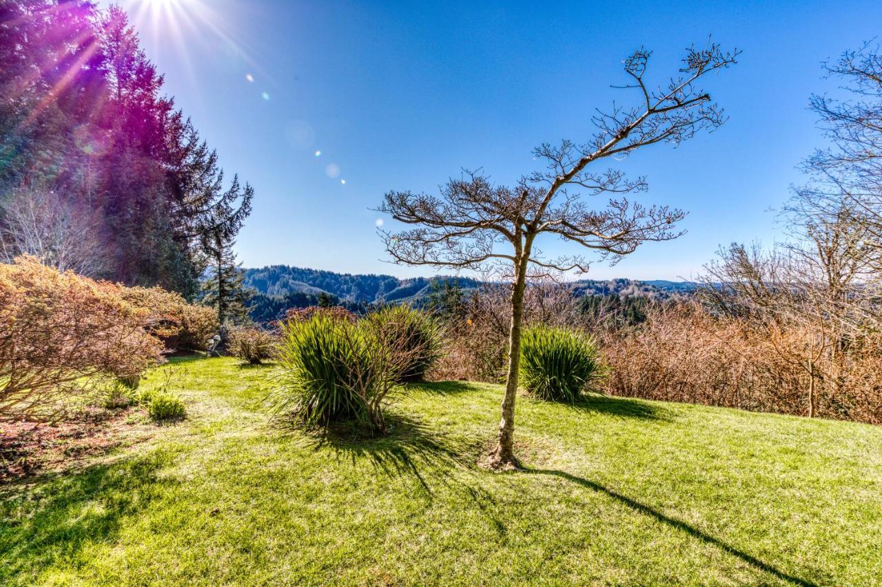 Forest Ridge Retreat Coos Bay Exterior photo